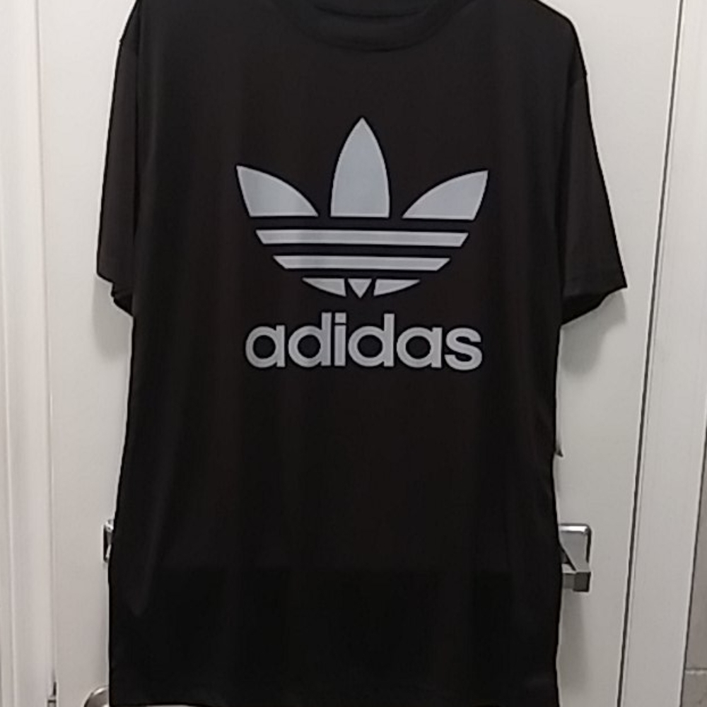 Men's Adidas shirt